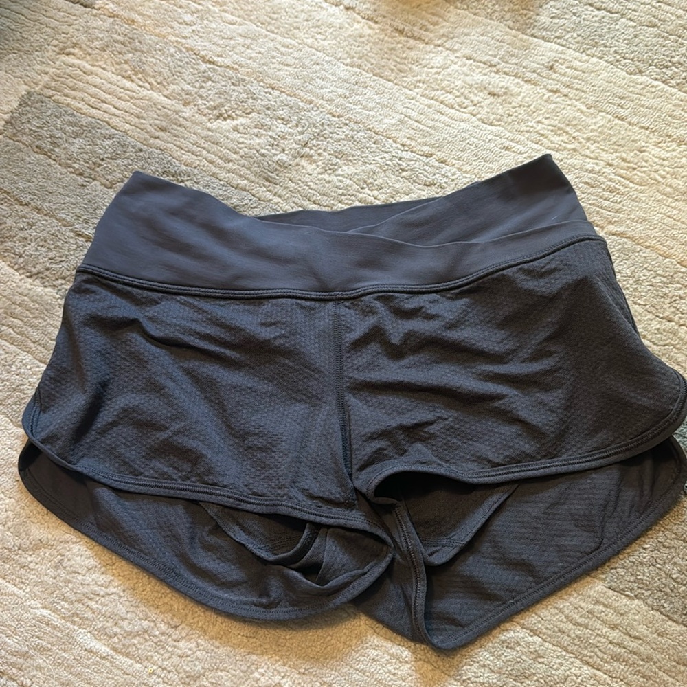 Lululemon mesh run shortie short size 2